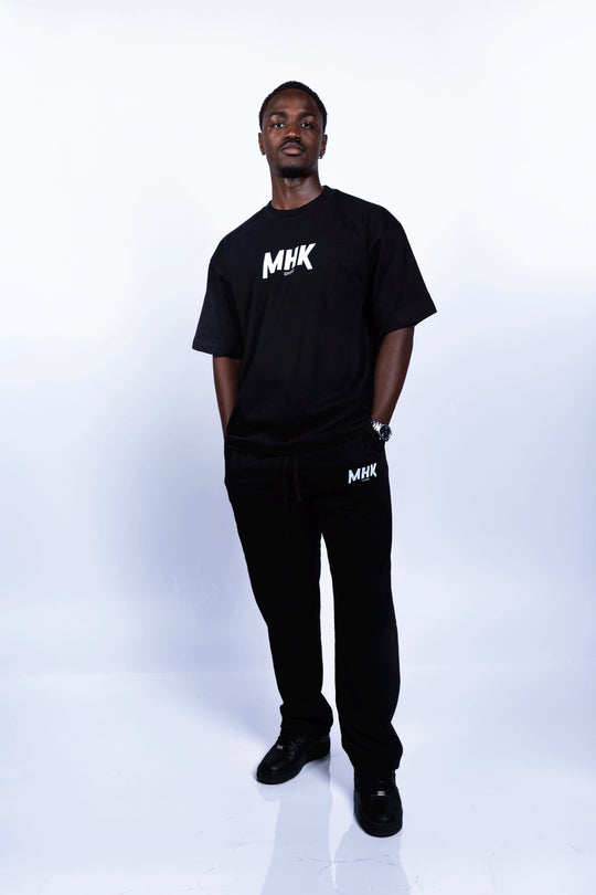 T-shirt oversize et jogging MHK Sport — homme, noir, studio, plein pied