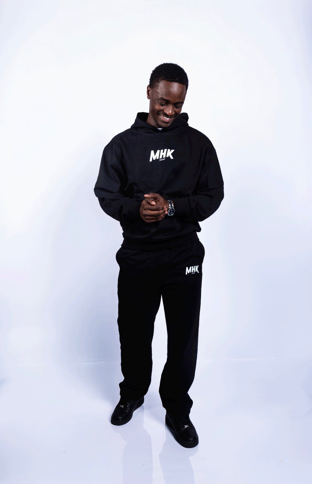 Jogging Oversize MHK Sport — noir, homme, porté